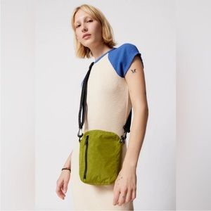 BAGGU Sport Crossbody Bag